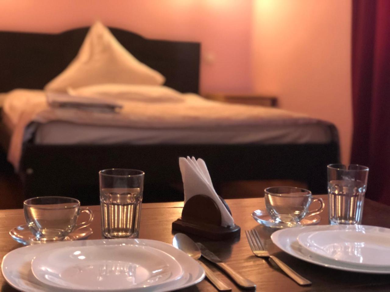 King House Hotel Bisjkek Eksteriør billede